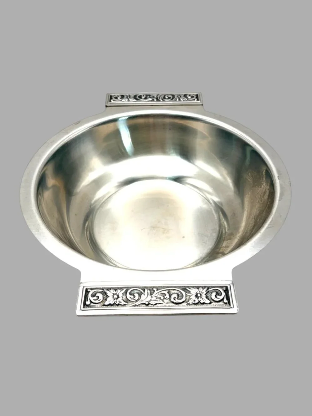 Vintage International Decorator 18-8 Stainless Serving Bowl Japan Floral 11.25
